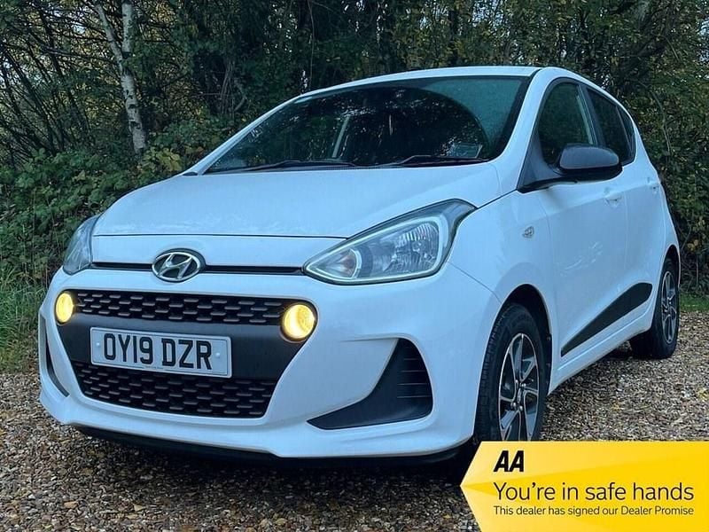 White Used 2019 Hyundai i10 GO! Hatchback | £5,750 (Fair price) - Image 1/4