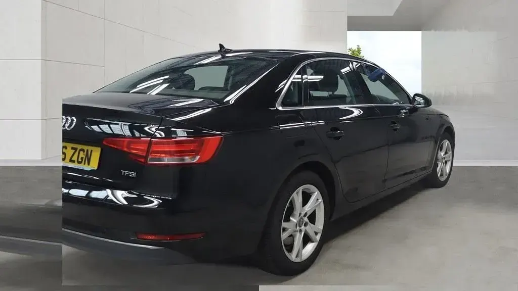 Used Audi A4 Sport 150 HP (110 kW) 2016 Black Sedan