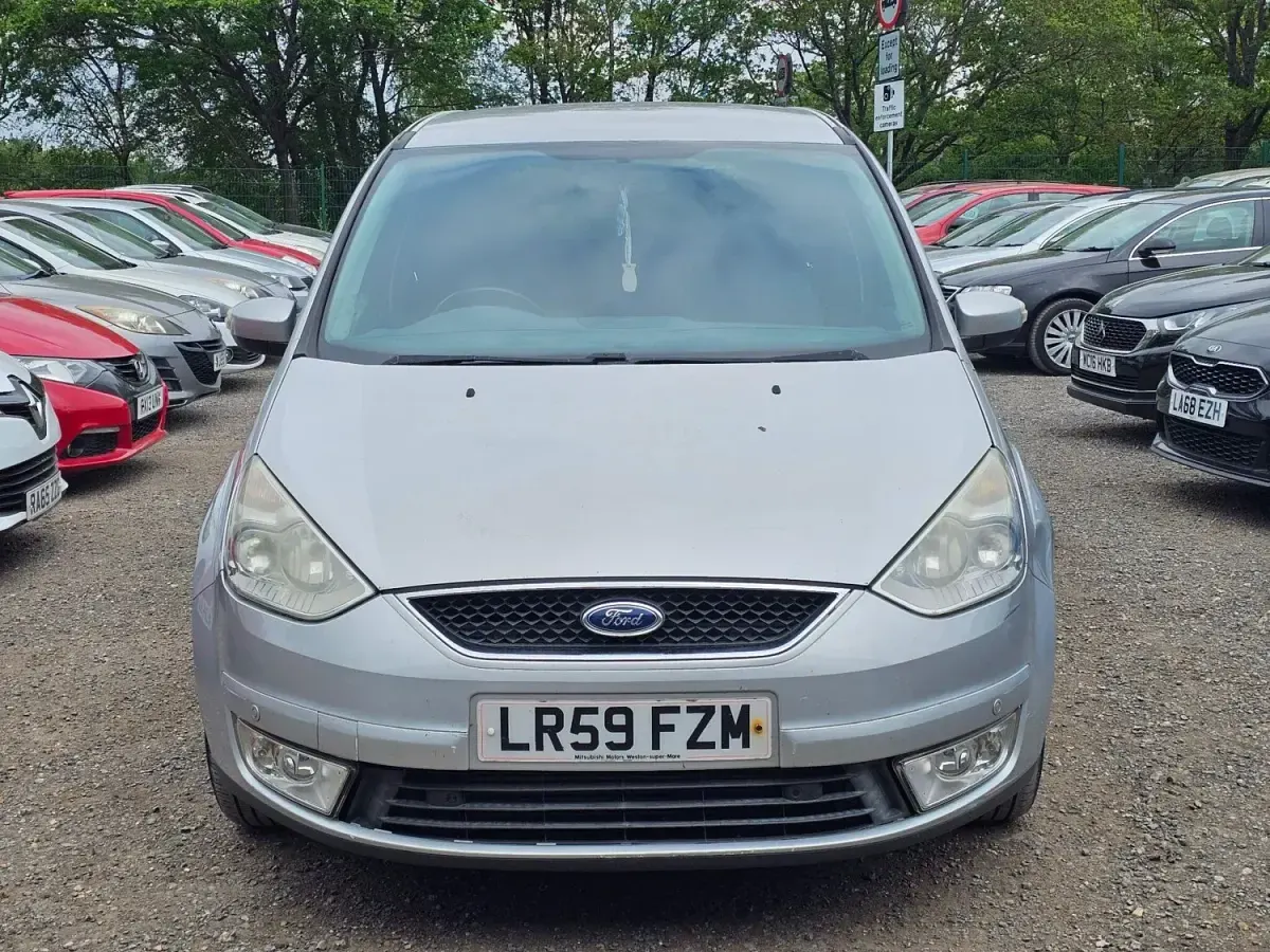 Begagnad Ford Galaxy Zetec 140 HK (102 kW) 2009 Silver Minibuss