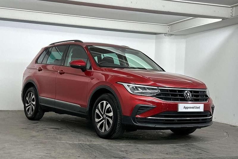 Red Used 2022 VW Tiguan Active SUV | £20,795 (Fair price) - Image 1/4