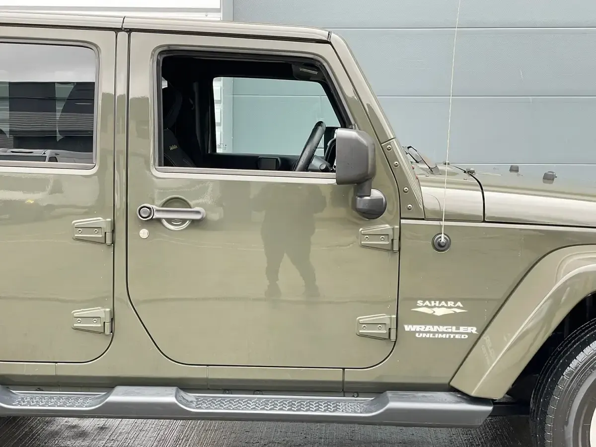 Used Jeep Wrangler Sahara 285 HP (209 kW) 2015 Green SUV