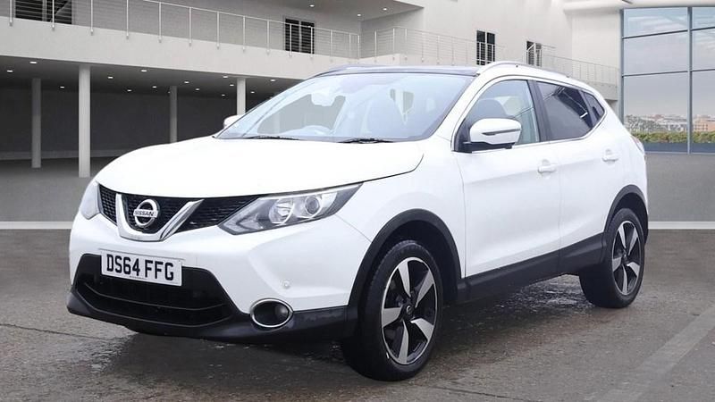 Used Nissan Qashqai N-TEC 110 HP (80 kW) 2014 Pure white SUV