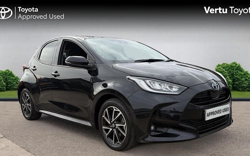 Used Toyota Yaris Hybrid Design 116 HP (85 kW) 2026 Hatchback