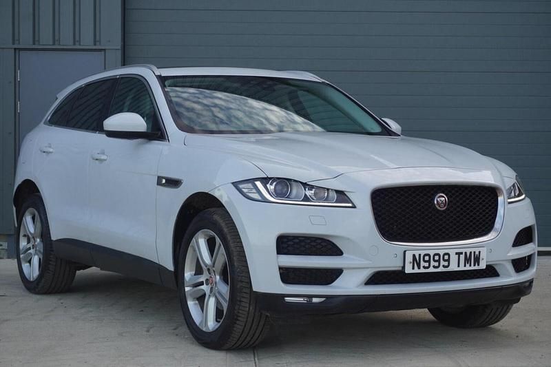 White Used 2017 Jaguar F-Pace Portfolio SUV | £12,495 (A bit pricey) - Image 1/4