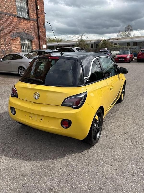 Second-hand Vauxhall Adam Slam 100 CP (73 kW) 2014 Galben Hatchback