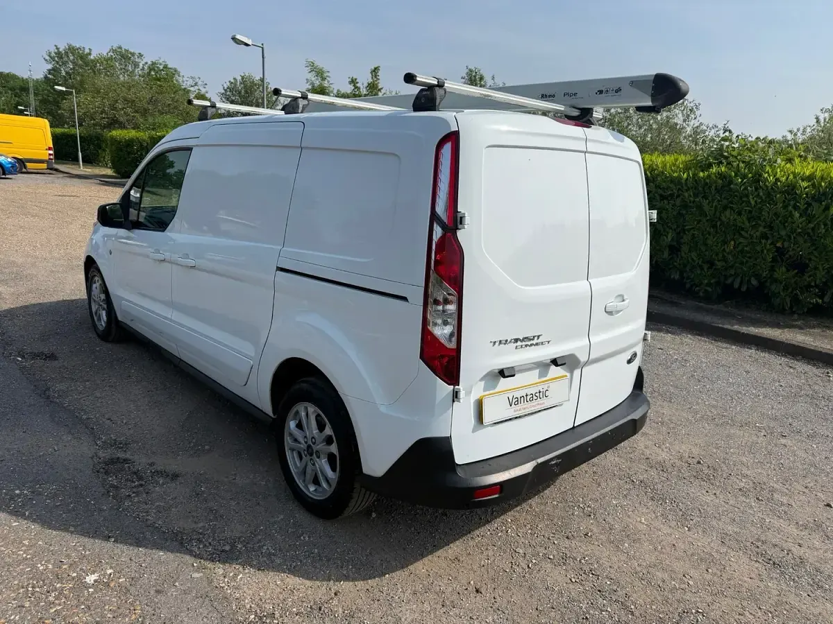 Used Ford Transit Connect Limited 120 HP (88 kW) 2019 White MPV