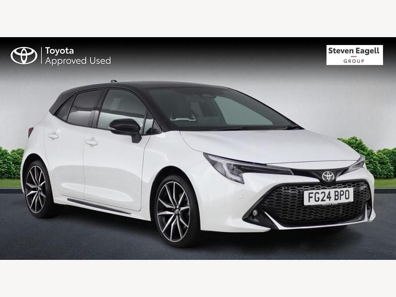 White/black Used 2024 Toyota Corolla Sport Hatchback | £23,799 (Fair price) - Image 1/3