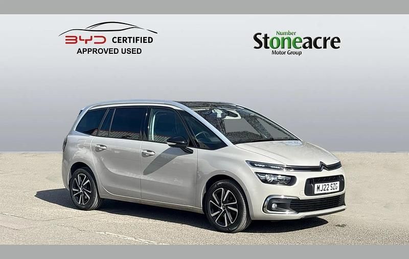 Used Citroën C4 SpaceTourer PureTech 128 HP (94 kW) 2022 Beige MPV