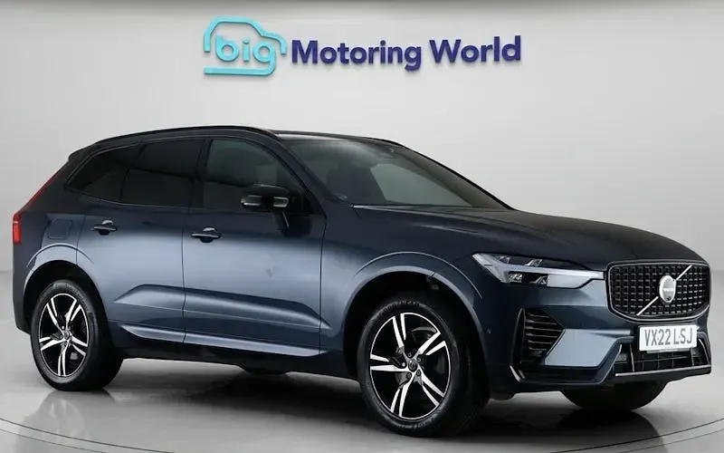 Used Volvo XC60 R-Design 350 HP (257 kW) 2021 SUV
