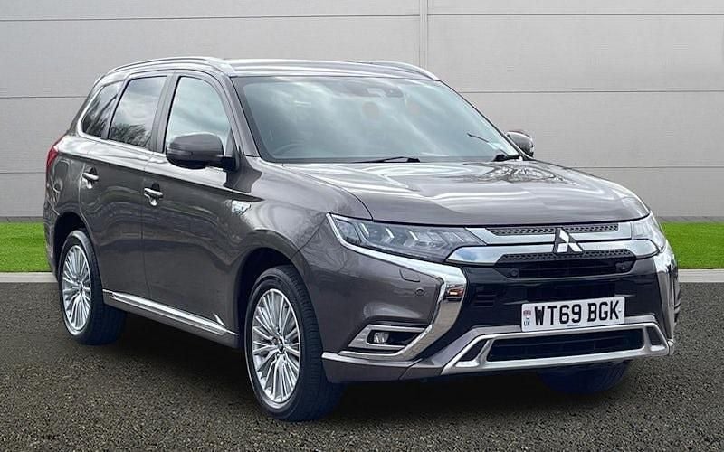 Used Mitsubishi Outlander P-HEV 177 HP (130 kW) 2019 Estate