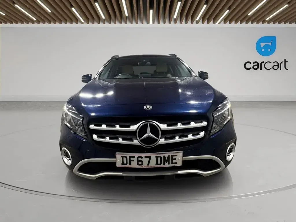 Used Mercedes GLA200 SE 136 HP (100 kW) 2017 Blue SUV