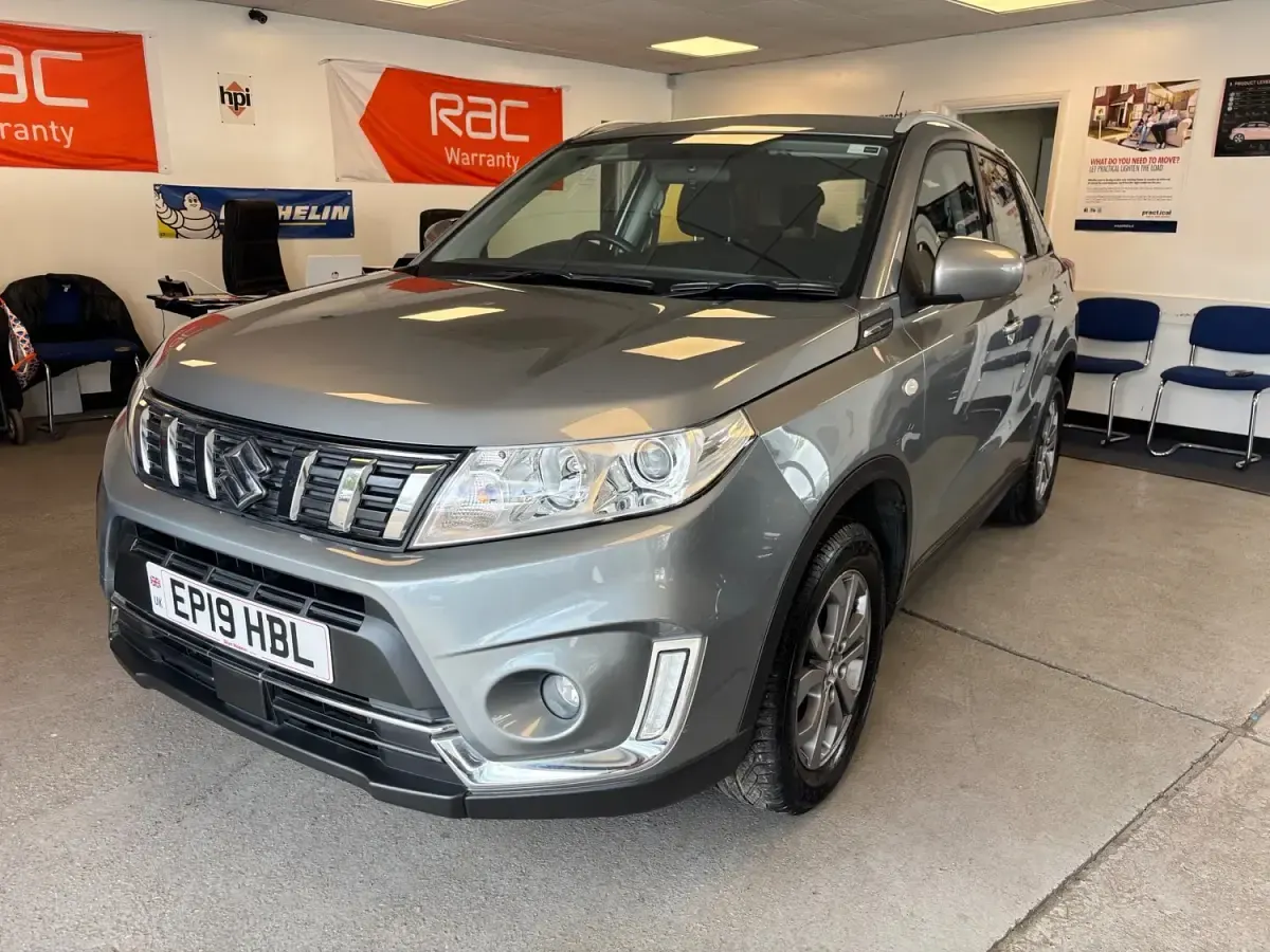Second-hand Suzuki Vitara SZ4 111 CP (81 kW) 2019 Gri SUV