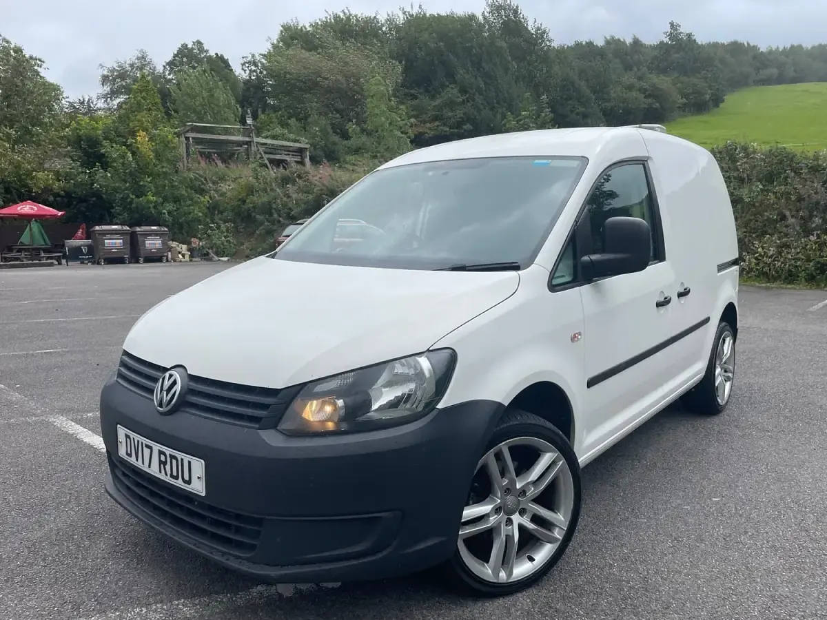 Used VW Caddy Startline 102 HP (75 kW) 2017 White MPV