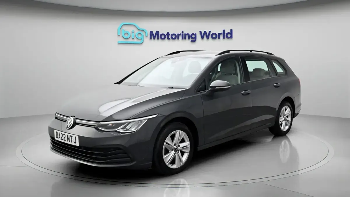 Used VW Golf VIII S 131 HP (96 kW) 2022 Grey Estate