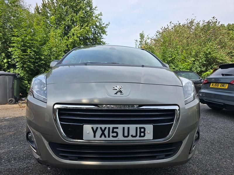 Grey Used 2015 Peugeot 5008 Allure MPV | £2,350 - Image 1/4