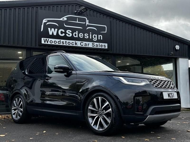 New Land Rover Discovery 5 SE 2025 Black SUV