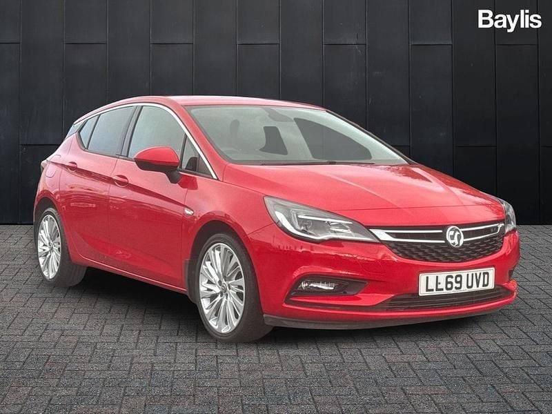 Red Used 2019 Vauxhall Astra Hatchback | £9,295 (Fair price) - Image 1/3