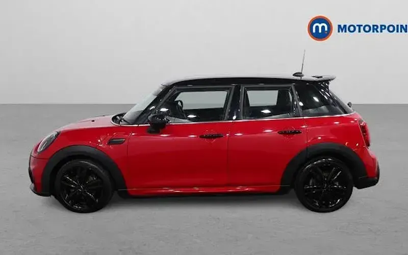 Used Mini Cooper Hatch 136 HP (100 kW) 2022 Red Hatchback
