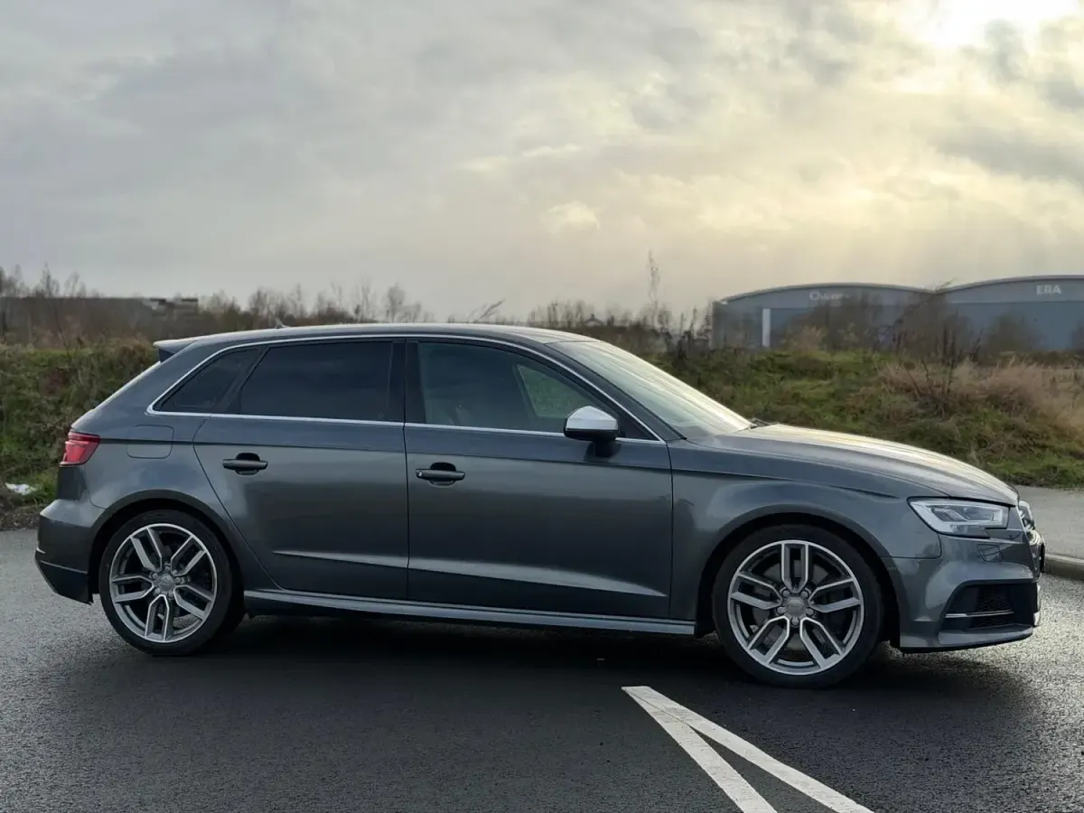 Usado Audi S3 Sportback Premium 2017 Cinzento Citadino