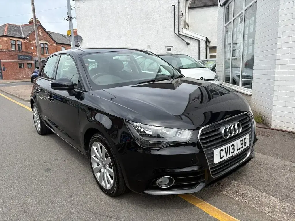 Used Audi A1 Sportback Sport 122 HP (89 kW) 2013 Black Hatchback