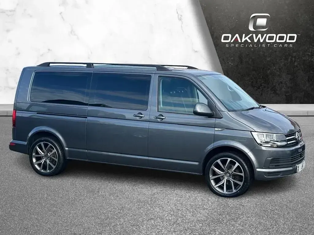 Usado VW Transporter SE 150 CV (110 kW) 2019 Gris Van