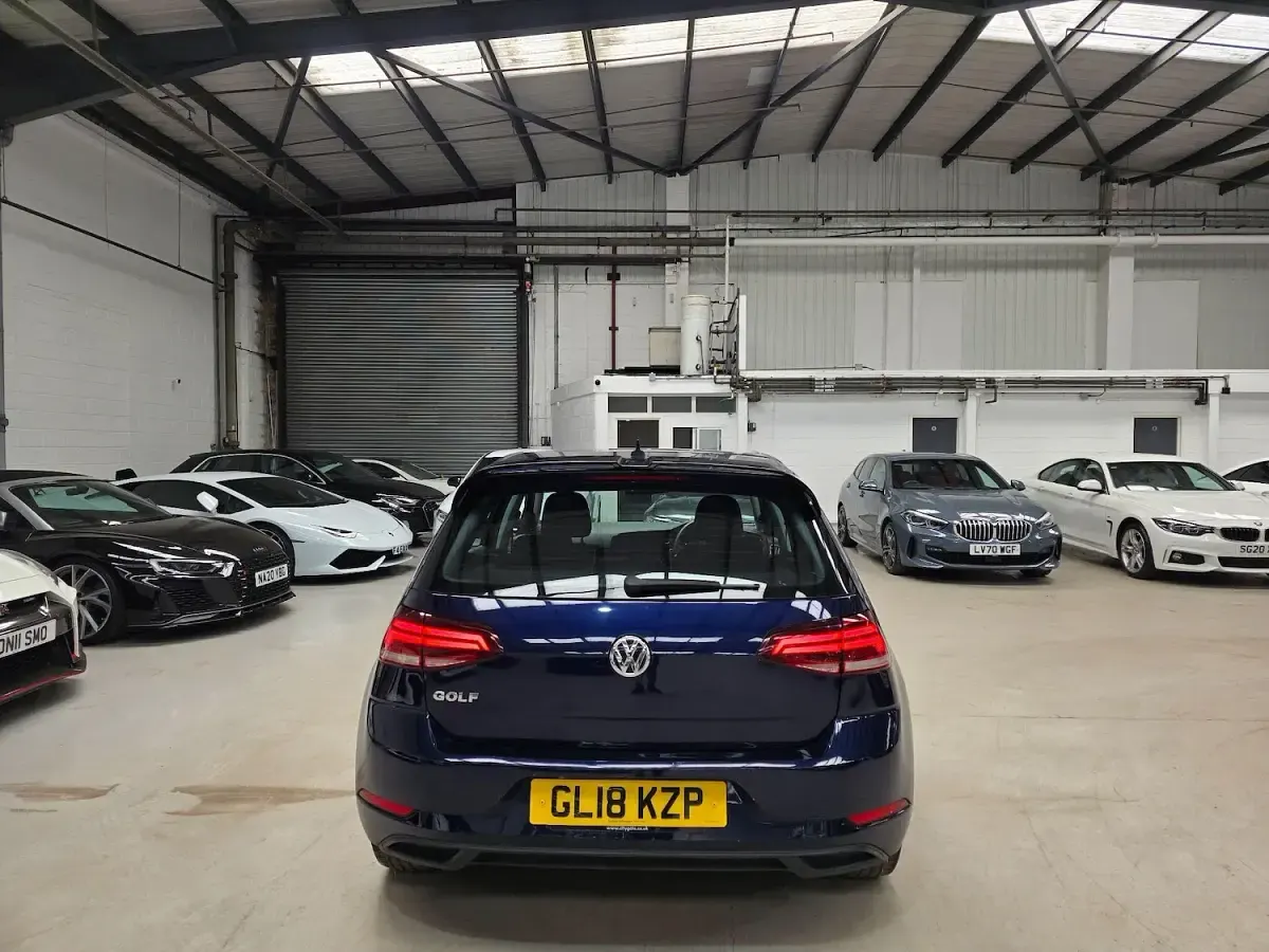 Used VW Golf VII S 125 HP (91 kW) 2018 Blue Hatchback