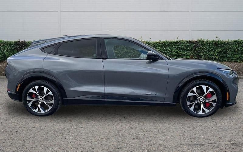 Used Ford Mustang Premium 294 HP (216 kW) 2024 Estate