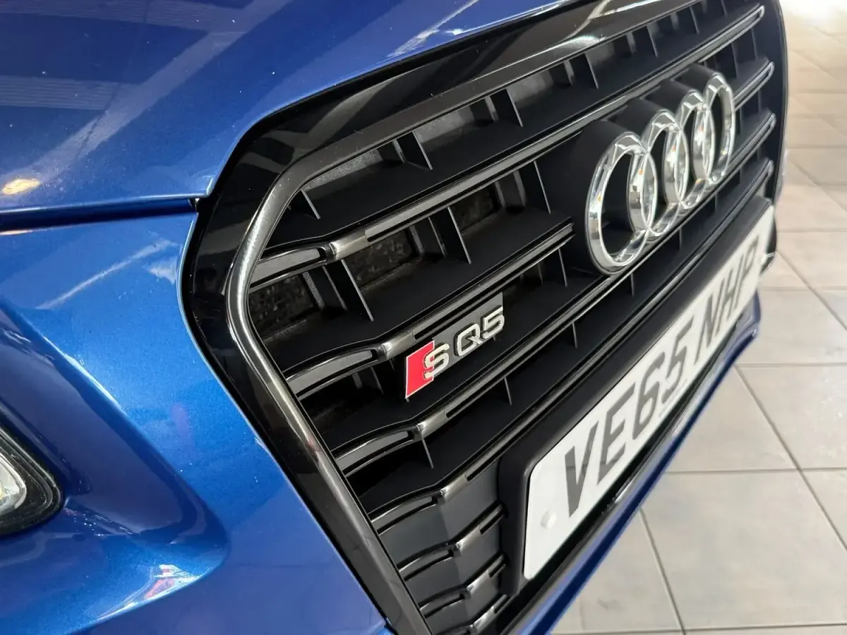 Used Audi SQ5 Basis 340 HP (250 kW) 2015 Blue SUV