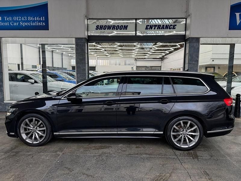 Used VW Passat R-line 150 HP (110 kW) 2020 Black Estate