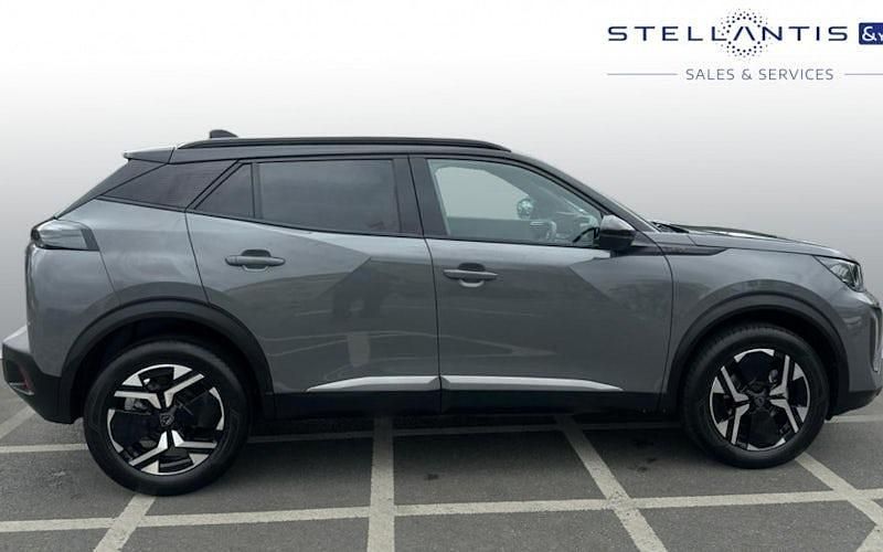 Usado Peugeot 2008 GTi 131 HP (96 kW) 2024 Cinzento SUV