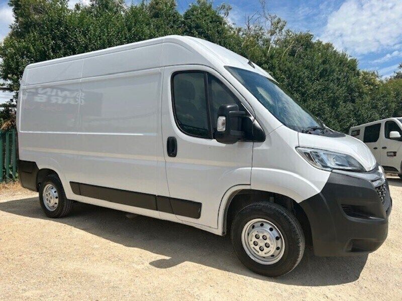 White Used 2022 Citroën Relay Van | £15,450 (Good price) - Image 1/3