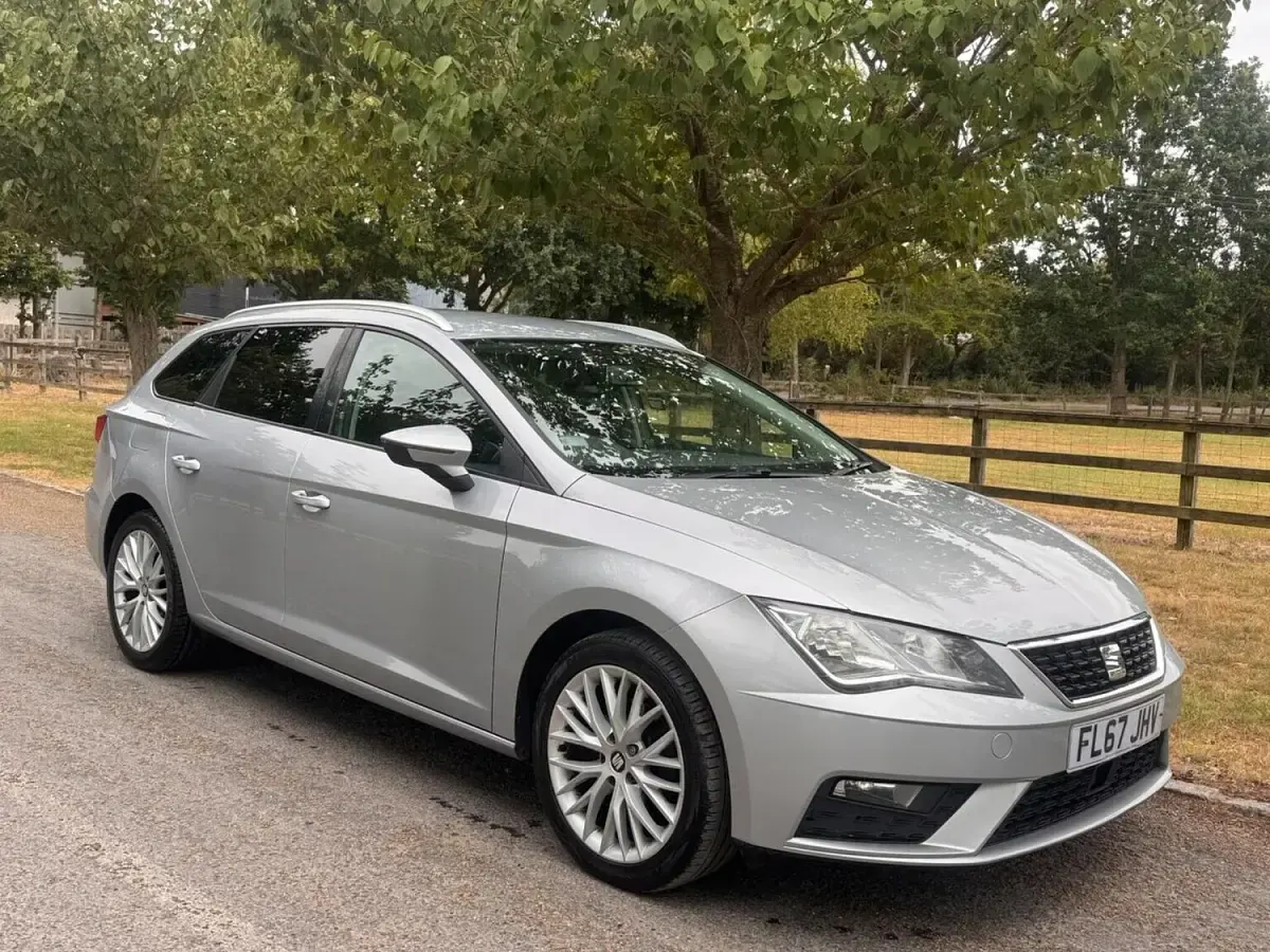 Used Seat Leon ST SE Dynamic 113 HP (83 kW) 2017 Silver Estate