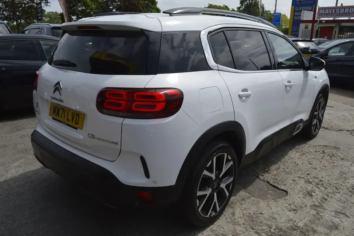 Used Citroën C5 Shine 2021 White Hatchback