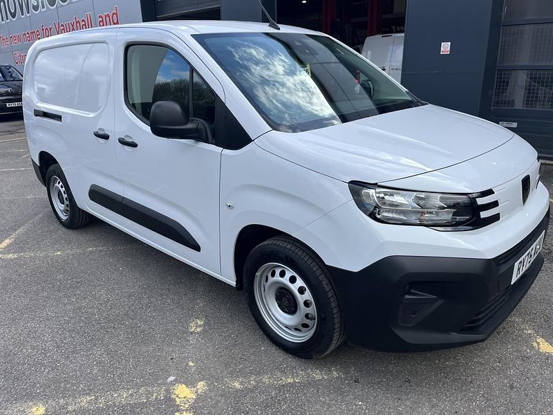 New Peugeot Partner S 102 HP (75 kW) 2026 Ice white MPV