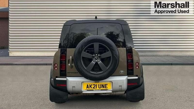 Usado Land Rover Defender HSE 249 HP (183 kW) 2021 Castanho SUV