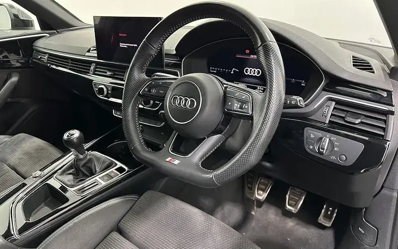 Used Audi A4 Black Edition 150 HP (110 kW) 2020 Grey Estate