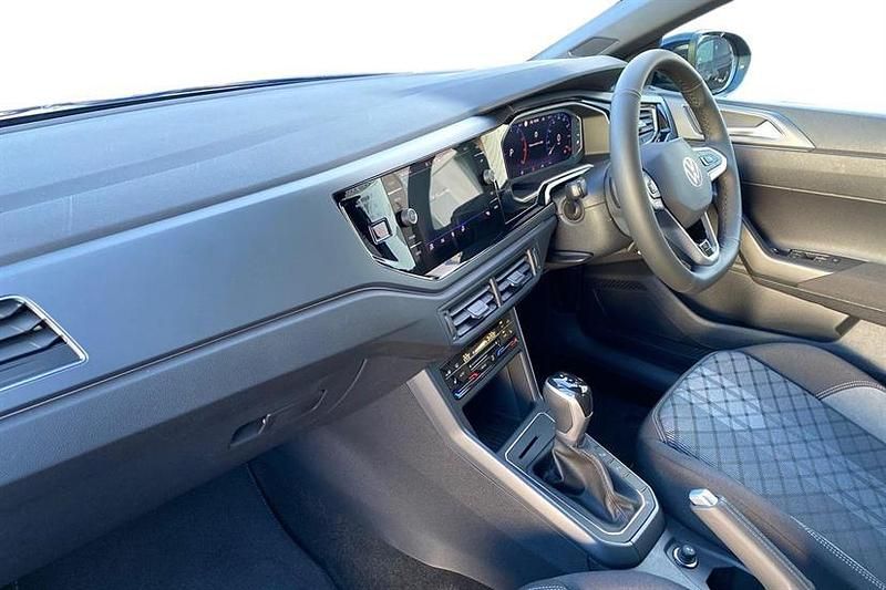 New VW Taigo Black Edition 115 HP (84 kW) 2025 Reef blue with flat black roof SUV