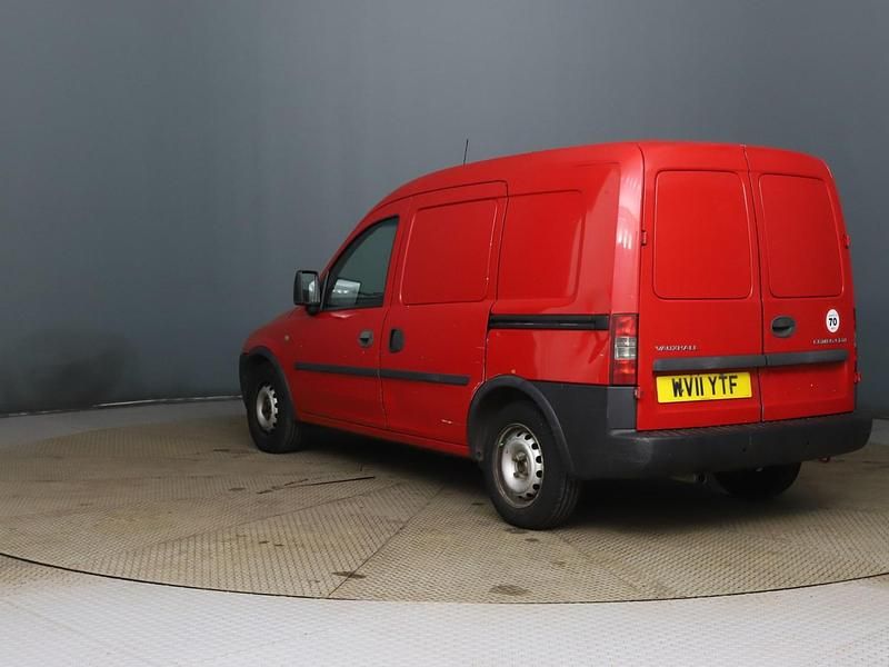 Used Vauxhall Combo 75 HP (55 kW) 2011 Red Van