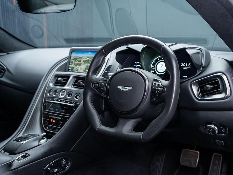 Used Aston Martin DBS 715 HP (525 kW) 2019 Green Coupe