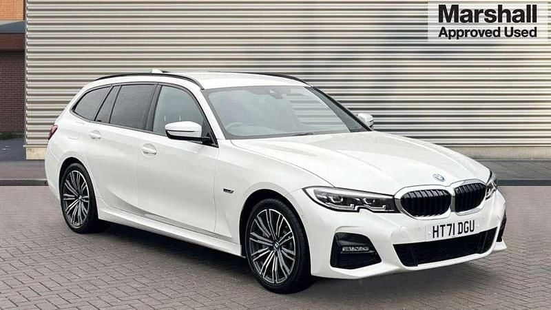 White Used 2022 BMW 330e M Sport Estate | £24,791 (Super price) - Image 1/4