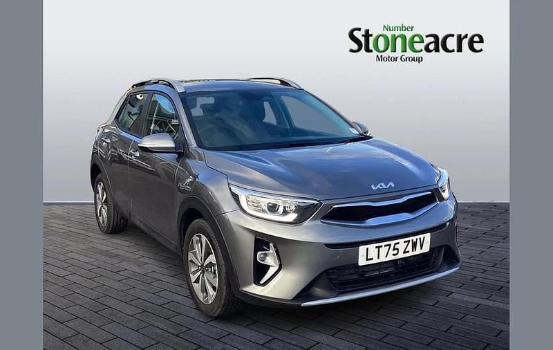 Grey New 2025 Kia Stonic SUV | £17,995 (Fair price) - Image 1/4
