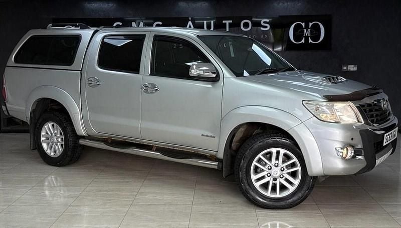 Silver Used 2014 Toyota HiLux Pickup | £10,990 (A bit pricey) - Image 1/4