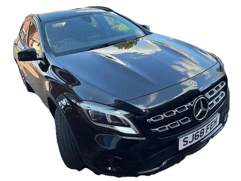 Used Mercedes GLA180 Urban 122 HP (89 kW) 2018 Black SUV