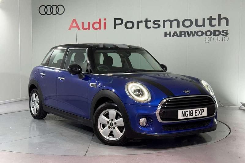 Blue Used 2018 Mini Cooper Hatch Hatchback | £10,390 (Fair price) - Image 1/4