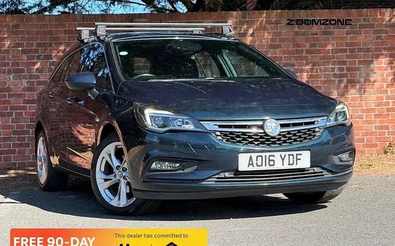 Used Vauxhall Astra SRi 150 HP (110 kW) 2019 Estate