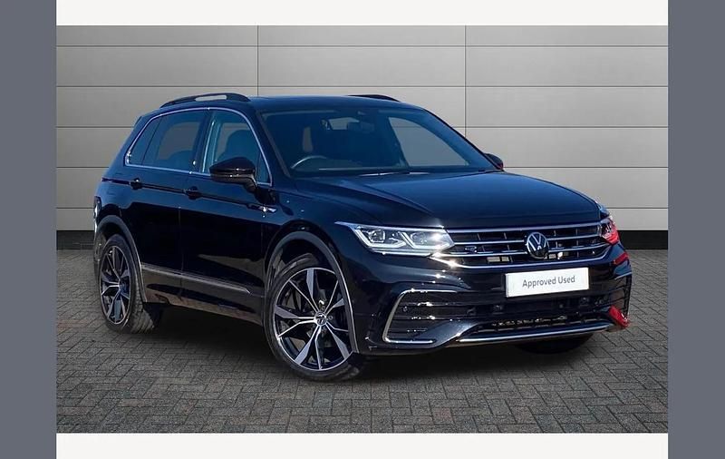 Used VW Tiguan R-line 150 HP (110 kW) 2023 Black SUV