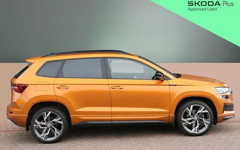 Used Skoda Karoq SportLine 150 HP (110 kW) 2025 Phoenix orange metallic SUV