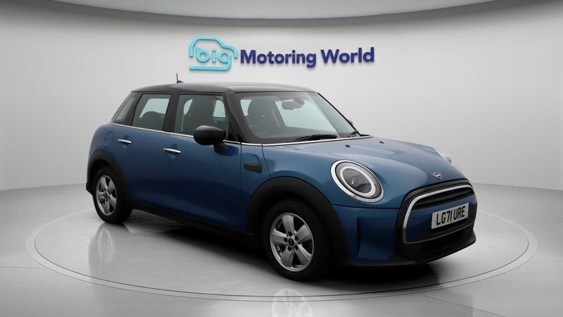 Blue Used 2021 Mini Cooper Classic Hatchback | £15,500 (Fair price) - Image 1/4
