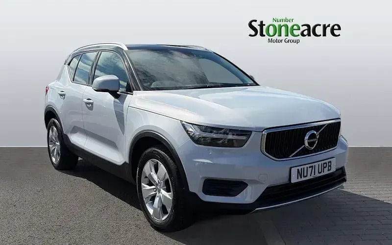 Used Volvo XC40 Momentum 163 HP (119 kW) 2022 SUV