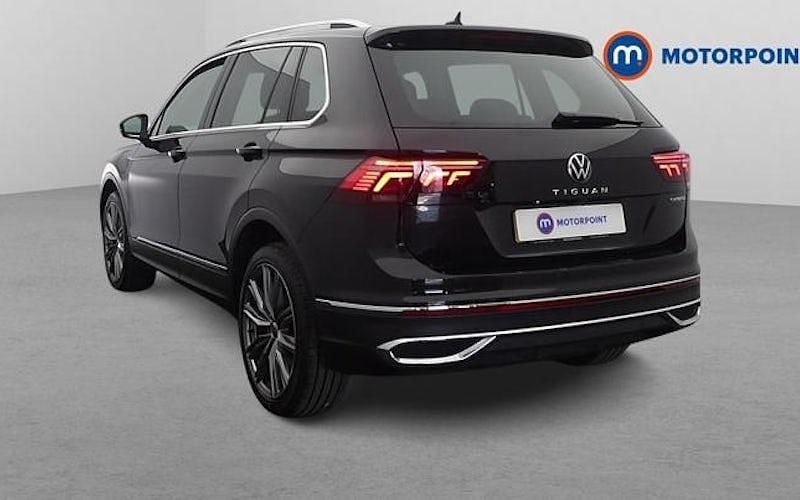 Used VW Tiguan Elegance 245 HP (180 kW) 2022 Black SUV